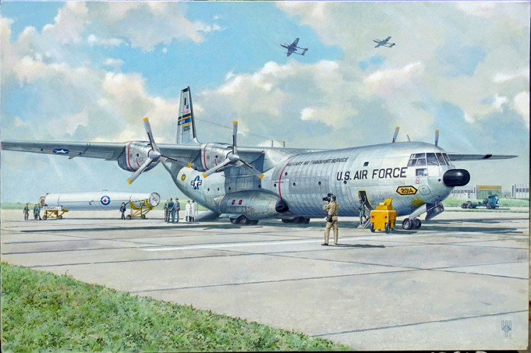Douglas C-133A w/PGM-17 Thor IRBM сборная модель