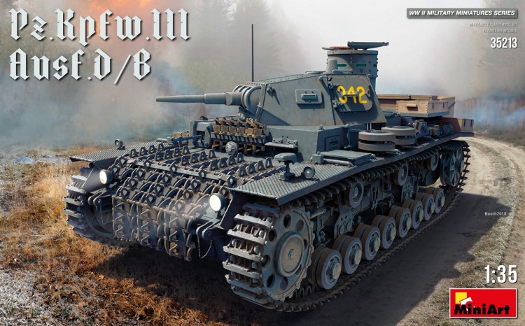 Medium tank Pz.Kpfw.III Ausf. D/B plastic model kit