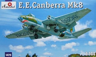 Canberra Mk.8 сборная модель 1/144