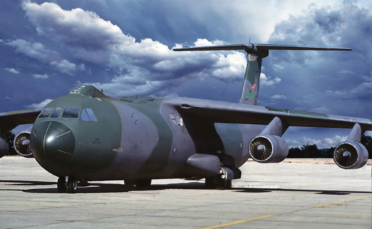 C-141B Starlifter scale models