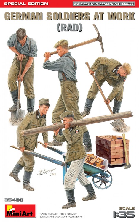MINIART 35408 Немецкие военные "Имперской службы труда" за работой